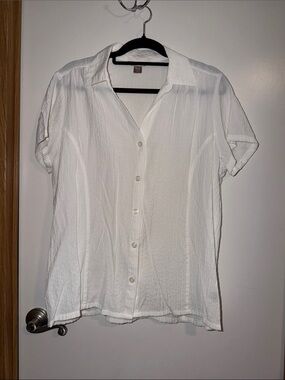 White Stag White Textured Short Sleeve Blouse